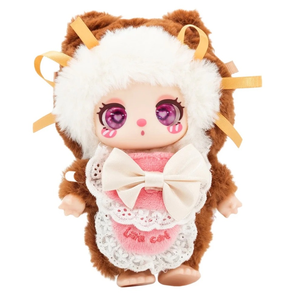 Liila’s Chef Kitten in “chocolate hug roll”